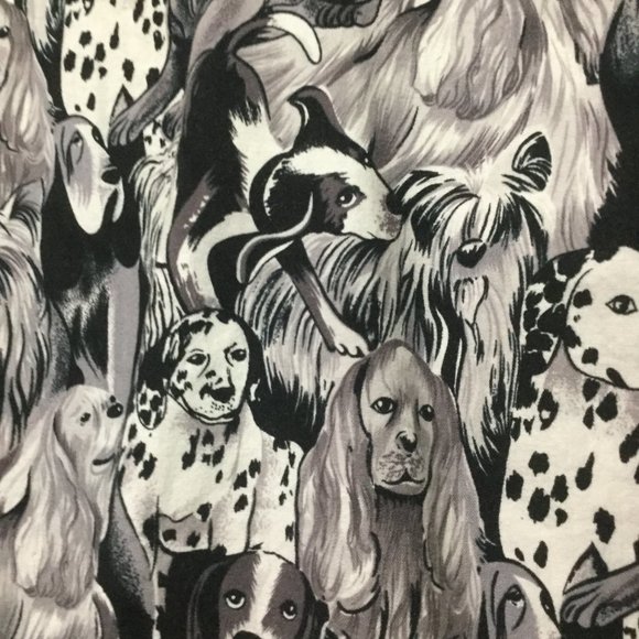 Hand made Novelty print, allover dog print top measures 21 pit to pit - Picture 4 of 4